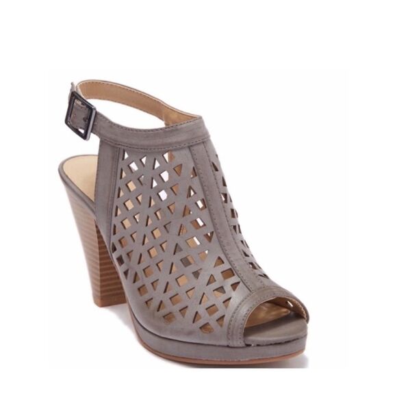 NEW Chinese Laundry Laser Cut Peep Toe Heel Sandal Size 9.5 - Picture 1 of 15